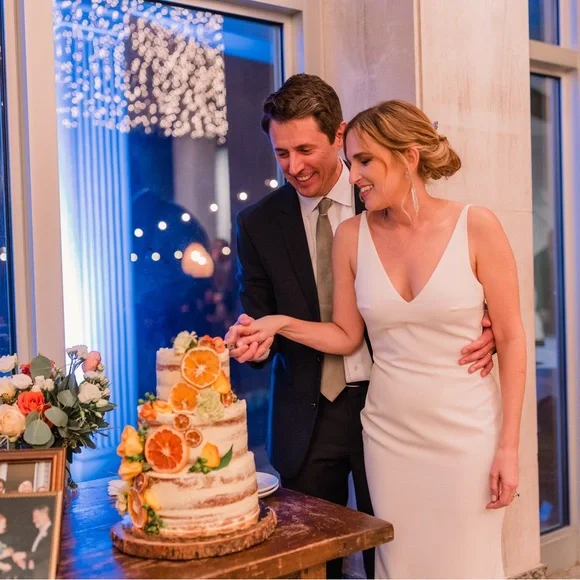 Made with Love “Harry” wedding dress with detachable train - Ivory - Picture 3 of 11